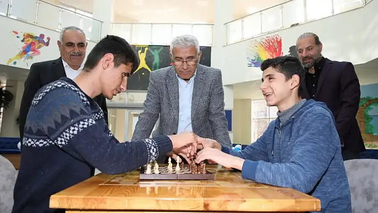 Battalgazi'de Önce Öğrendiler Sonra Özel Turnuvaya Katıldılar