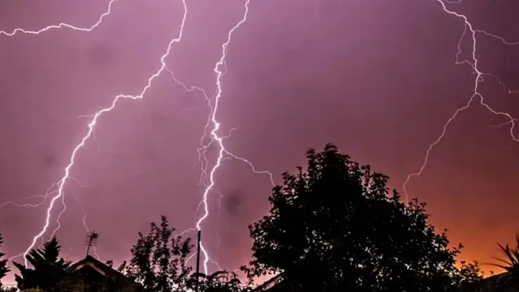 Bazı bölgeler için gök gürültülü sağanak uyarısı