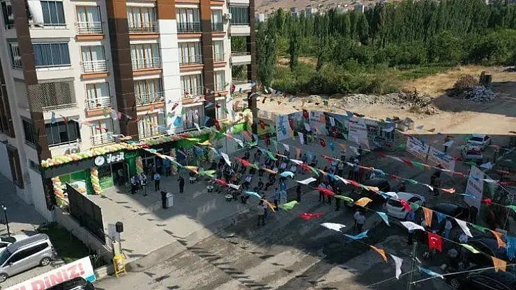 Bostanbaşı Yeşil Gıda Marketi açıldı