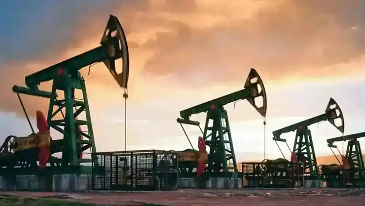 Brent Petrol Fiyatı Düşüşte: Varil 64,82 Dolar Seviyesinde