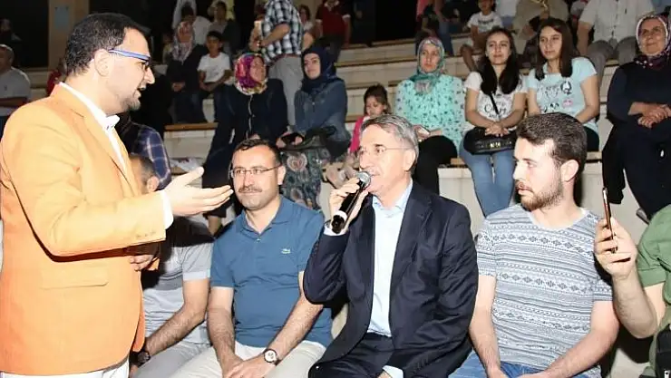 Başkan Yanılmaz İlahi Söyledi