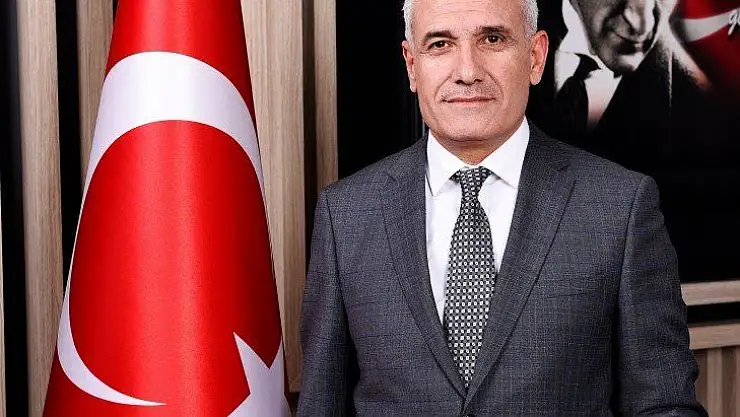 Çanakkale Zaferi, inancın, azmin, kararlılığın, birlik ve beraberliğin simgesidir