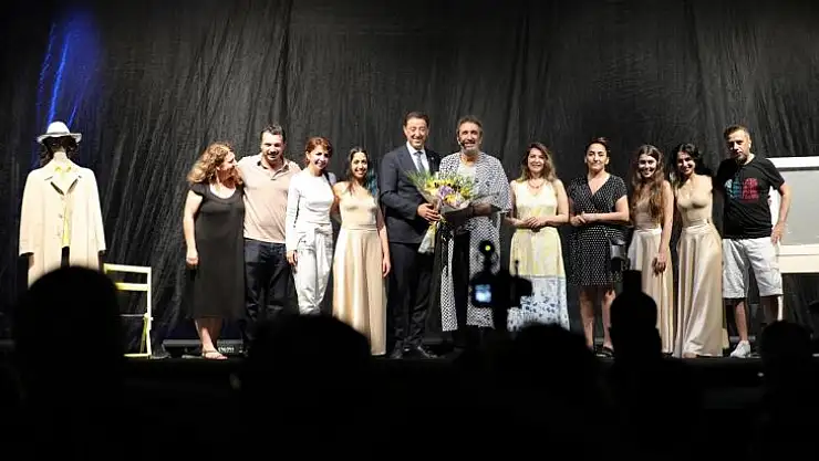 'Cem Olmak Müzikalinin İlk Gösterimi Bandırma'da Gerçekleştirildi'