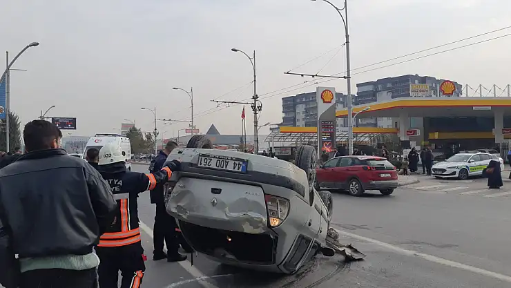 Çevreyolunda İki Farklı Kaza, 5 yaralı