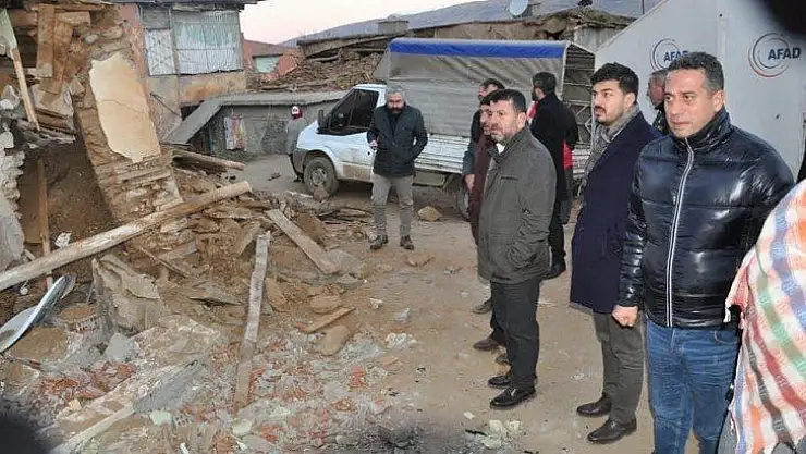 Chp Heyeti Malatya'da Zarar Gören Mahallelerde İncelemelerde Bulundu