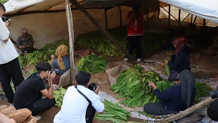 Çocuklar Objektiflerini Şehrin Güzelliklerine Çevirdi
