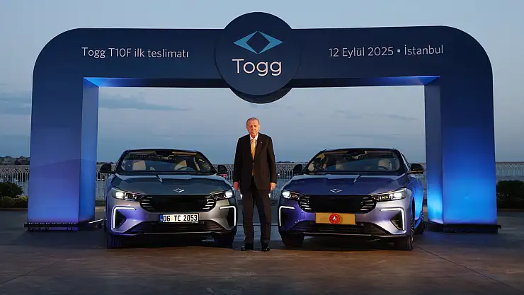 Cumhurbaşkanı Erdoğan'a Togg'un Yeni Modeli T10F Hediye Edildi