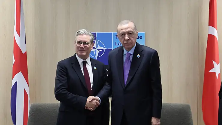 Cumhurbaşkanı Erdoğan, İngiltere Başbakanı'yla görüştü