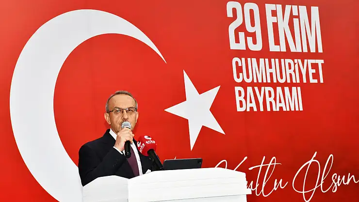 Cumhuriyet Bayramı'nın 102. Yıl Dönümü Malatya'da Törenlerle Kutlandı