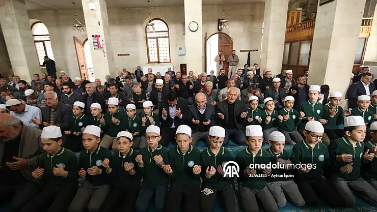 Darende'de Gazze'de hayatını kaybedenler için gıyabi cenaze namazı kılındı