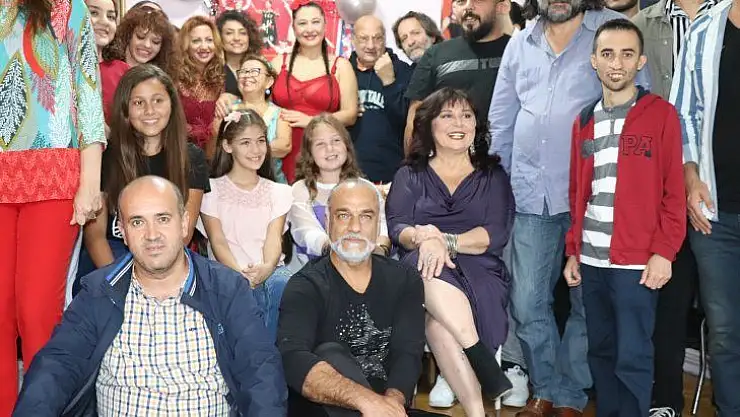 Derya Şen ile 48 Saatte Kamera Önüne Oyuncu Yetiştirecek