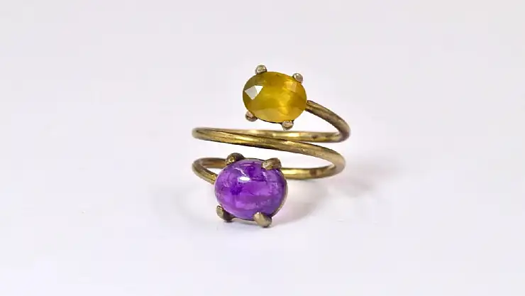 Doğal Taş Yüzükler ile Zarif ve Enerji Dolu Bir Stil