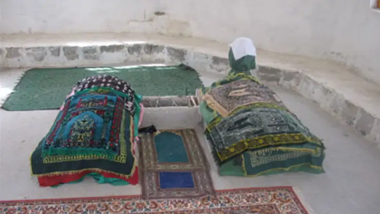 Edir ve Bedir Türbesi: Aşkın ve Yiğitliğin Hikâyesi