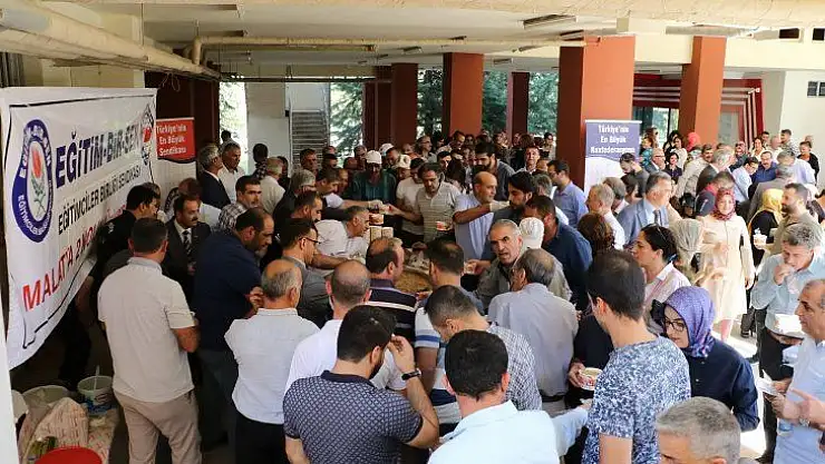 Eğitim-Bir-Sen İnönü Üniversitesi Şubesinden Aşure Etkinliği