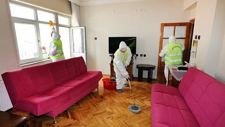 Elazığ Belediyesi Yaşlı Ve Kimsesiz Vatandaşlar İçin Sahada
