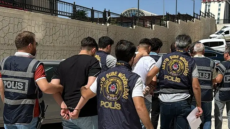 Elazığ'da bir kişinin öldüğü silahlı saldırıya ilişkin 2 şüpheli tutuklandı