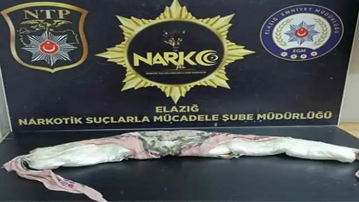 Elazığ'da otobüste vücuduna sarılı uyuşturucu bulunan şüpheli yakalandı