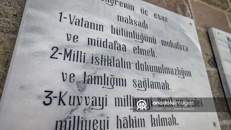 Erzurum Kongresi'nde Türkiye Cumhuriyeti'nin millet hakimiyetine dayalı devlet olacağı vurgulandı