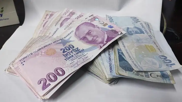 Evi Hasarlı Olanların Elektrik ve Doğalgaz Borçları Silindi