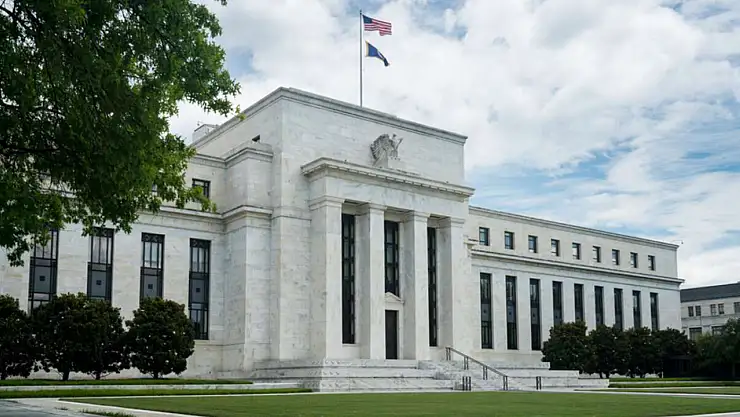 Fed faizi yüzde 4.50 seviyesinde sabit tuttu