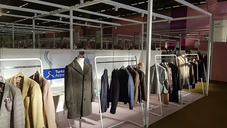 Fransa 2023 İlkbahar-Yaz sezonunu Türk kıyafetleriyle karşılayacak