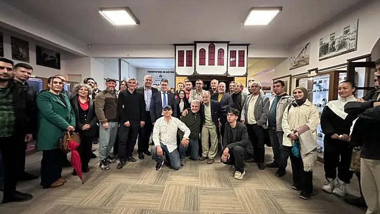 Gazeteci Fuat Kozluklu, Malatya Fotoğraf Müzesi'nde Gazetecilik Serüvenini Anlattı