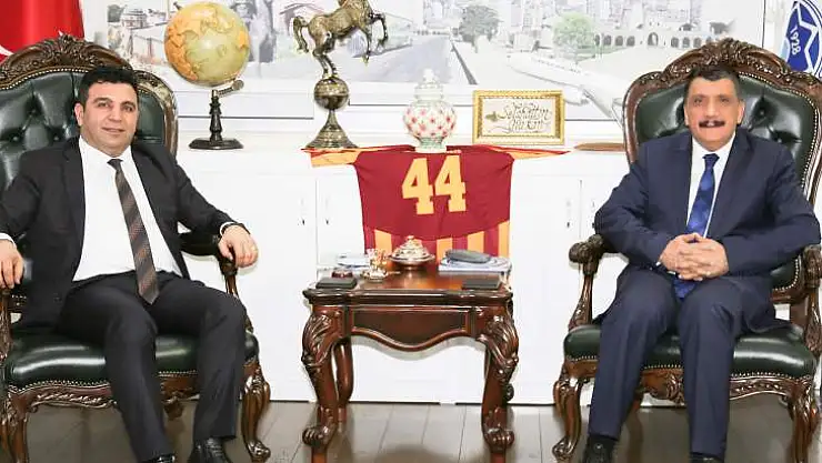 Başkan Gürkan, 'Siyasi Partiler, Memlekete Hizmet Etme Amacına Matuftur'