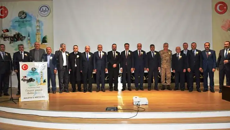 Vali Aydın Baruş 'Peygamber Ve Gençlik' Konulu Konferansa Katıldı