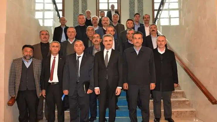 Kuluncak Muhtarlar Derneğinden Vali Baruş'a Ziyaret