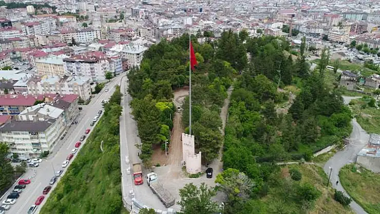 Kale Parkı Yenileniyor…