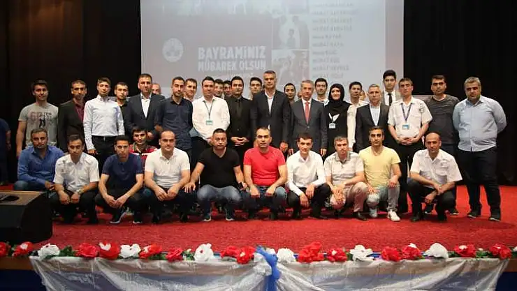 Geleneksel Büyük Aile Bayramlaşması Gerçekleşti