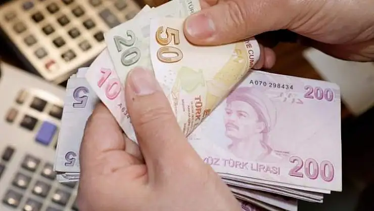 Emeklilere 4 bin 800 lira avans müjdesi