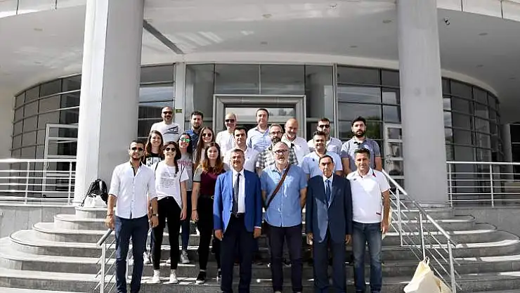 İspanya Pedreguer Belediye Başkanı Ferrus Başkan Vekili Demez'i Ziyaret Etti