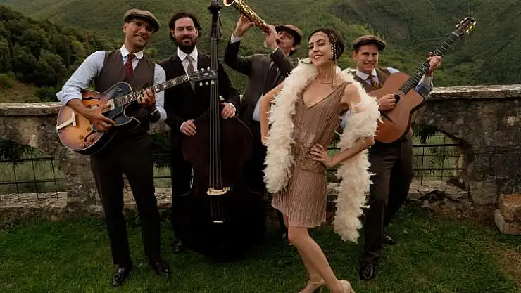 İzmir'de caz rüzgarı