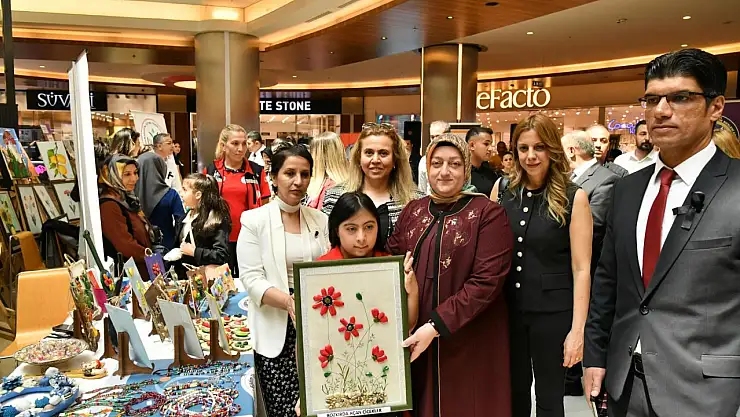 Hanımefendi Hanife Yazıcı Engeliler Haftası Münasebetiyle Düzenlenen Etkinliklere Katıldı