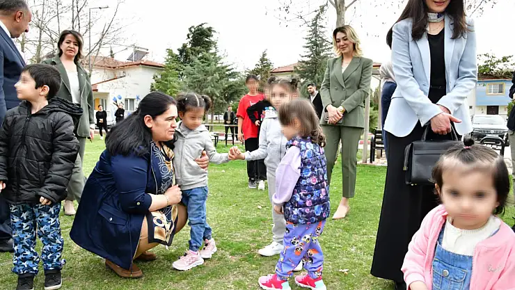 Hanımefendi Yavuz, Aile Danışma Merkezi Müdürlüğü ve MİAD Çocuk Evlerine Ziyarette Bulundu