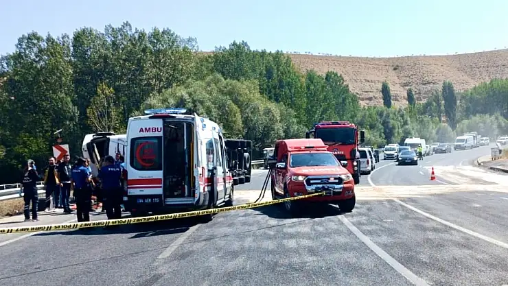 Darende'de devrilen tırın sürücüsü yoğun bakımda