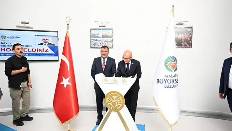 Hazine Ve Maliye Bakanı Mehmet Şimşek Büyükşehir Belediyesini Ziyaret Etti