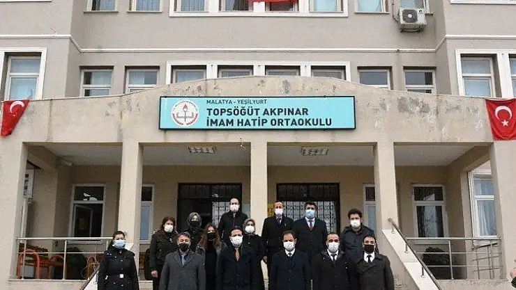 İstiklal Marşı'mızı 7'den 77'ye hep birlikte söyledik