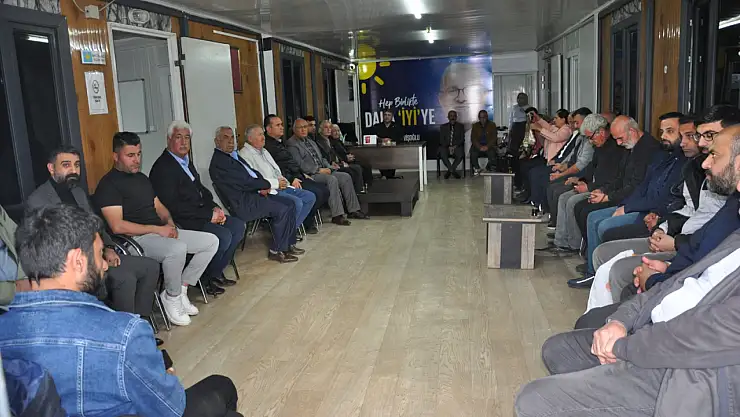 İYİ'ler Türkeş için mevlid okuttu
