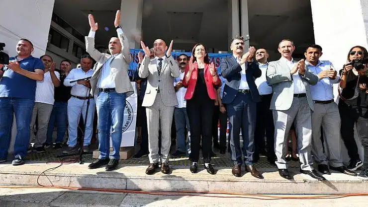 İzmir Büyükşehir'de toplu sözleşme sevinci