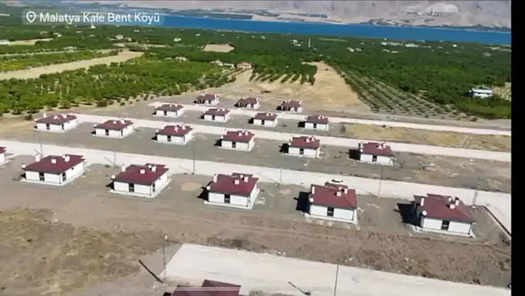 Kale İlçesi Bent Mahallesi'nde Yeni Evler Hak Sahiplerine Verildi