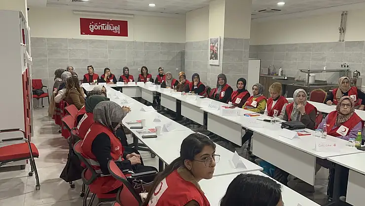 Kızılay'dan Evde Bakımda Gönüllü Seferberliği