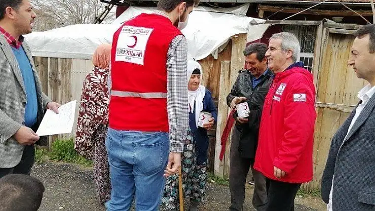 Kızılay Vefa Sosyal destek grubu ile görev başında
