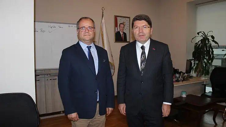 Küresel Çözüm Platformu Başkanı Hakan Berktaş Adalet Bakanı Yılmaz Tunç ile görüştü