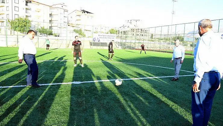 Kurumlar Arası Futbol Ve Voleybol Turnuvası Başladı