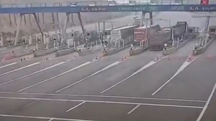Kuzey Marmara Otoyolu'ndaki gişe faciasında 4 kişi hayatını kaybetti