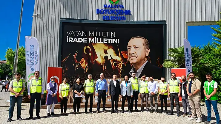 Malatya Büyükşehir Belediyesinden Savaş Bölgesine İlaç Yardımı