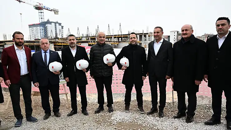 Malatya Çarşı Merkezinde İnşatlar Yükselmeye Başlıyor, Umutlar Yeşeriyor