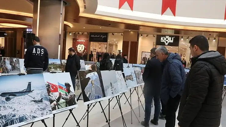 Malatya'da '1923'ten Günümüze Türk Silahlı Kuvvetleri' fotoğraf sergisi açıldı